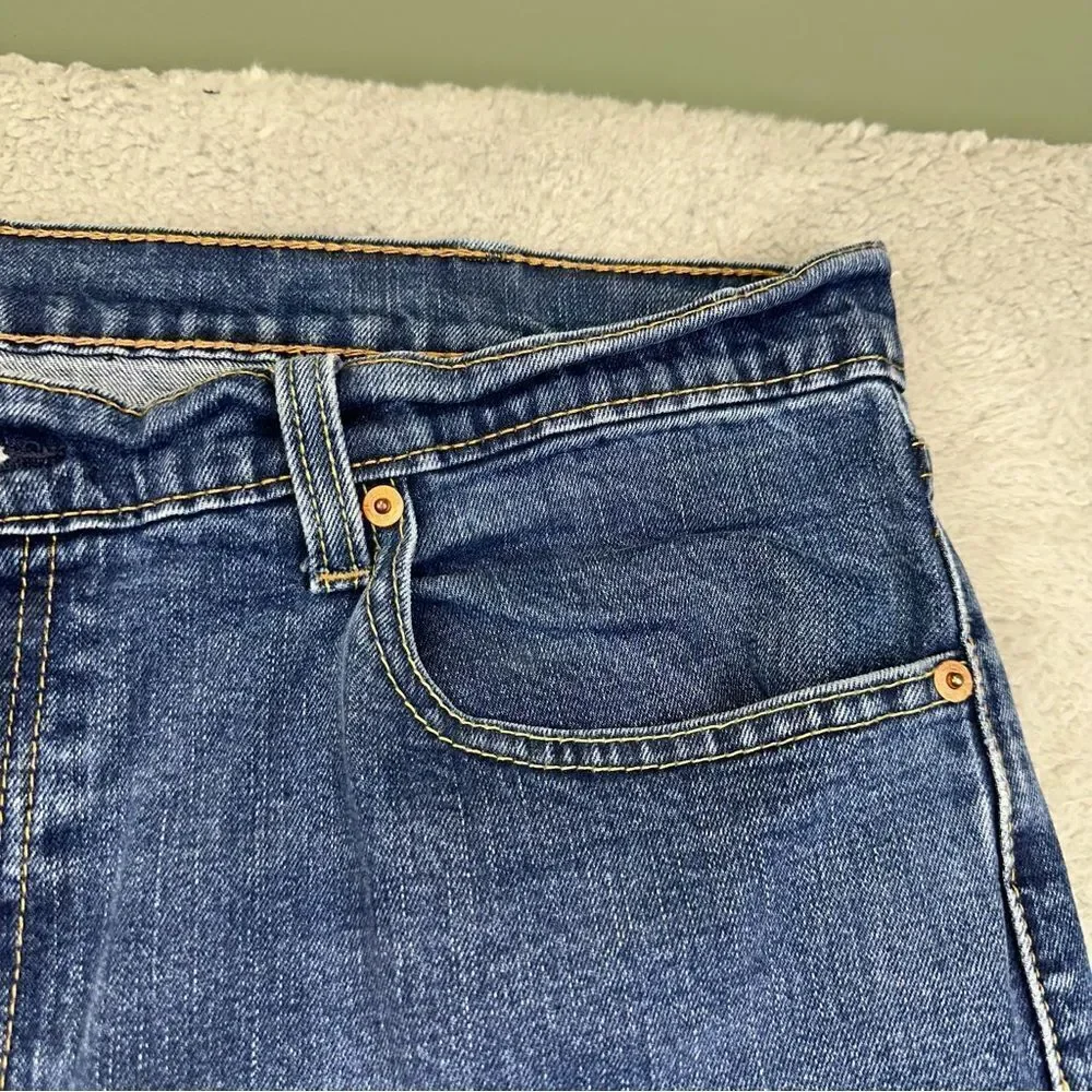 Levis 505 Jeans Mens 38x34 Blue Straight Medium Wash Distressed Casual‎ 36x32*